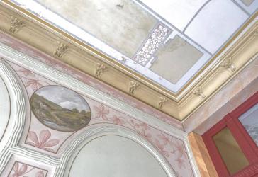 JETZT KAUFNEBENKOSTEN EINSPAREN! GUT GESCHNITTENE 2 ZI. ALTBAU-WOHNUNG - IN ZENTRALER LAGE