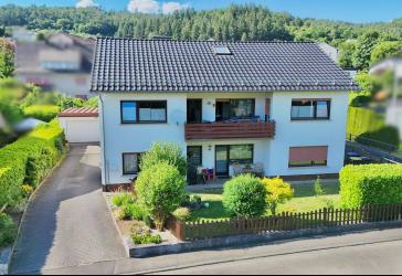Einfamilienhaus mit ELW in Herborn OT mit Garten, Terrasse und Garage