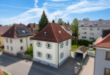 Haus mit Geschichte und großem Garten – flexibel als Zweifamilienhaus oder Einfamilienhaus nutzbar