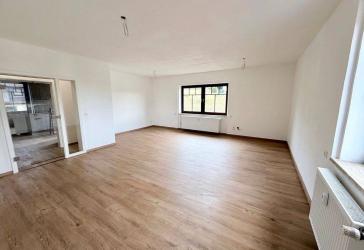 Moderne & helle 2-Zimmer-Wohnung mit Einbauküche in Raschau