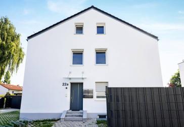 5,4% Rendite - kernsanierte 2-Zimmer DG-Wohnung zur Kapitalanlage - Provisionsfrei!
