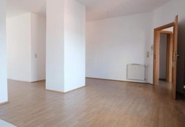 Zentral mit Balkon!!!