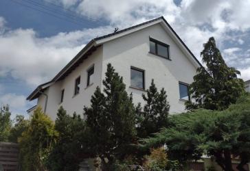 Aalen-Wasseralfingen: Großzügiges Mehrgenerationenhaus in Toplage, ideal für geschickte Handwerker!
