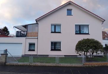 Gepflegtes Zweifamilienhaus mit PV-Anlage, Sauna, Doppelgarage in zentraler Lage Bremen-Blumenthal