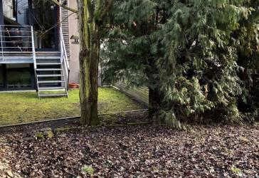 Neu renoviert! - 3 Zi-Whg Maisonetten Whg mit neuer EBK, Balkon, eigenem Garten und AA in Tübingen