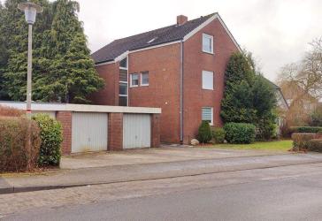 Großzügiges Mehrfamilienhaus, Generationen unter einem Dach oder zur Vermietung