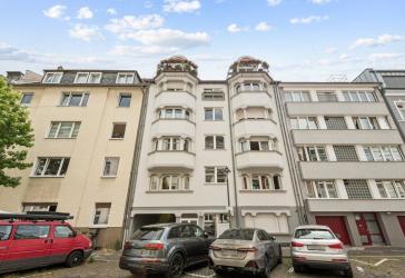 Provisionsfrei - Helle Wohnung mit Südbalkon in begehrter Lage von Pempelfort