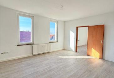 Großzügige 2-Raum-Wohnung mit viel Platz und großer Küche