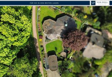 Exklusives Wohnen am Schlosspark: Architektenhaus mit außergewöhnlichem Grundstück