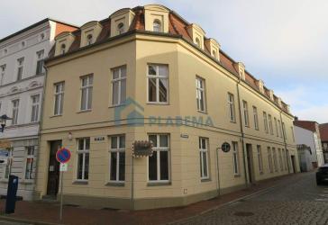 Denkmal direkt am Markt