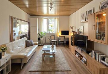 Urgemütliche Drei-Zimmer-Wohnung