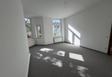 großzügige 2 RWE in Stadt- und Bahnhofsnähe