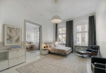 Stilvoll neu interpretierte Maisonette in einem historischen Jugendstilhaus
