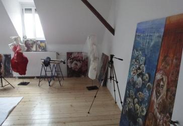 Atelierwohnung mit Einbauküche