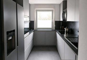 Komplett sanierte 3-Zimmer-Wohnung mit Balkon & hochwertiger Einbauküche in Waiblingen-Süd.