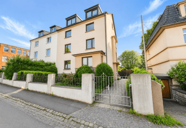 Vierfamilienhaus mit Teilungserklärung - 3 Einheiten kurzfristig neu vermietbar