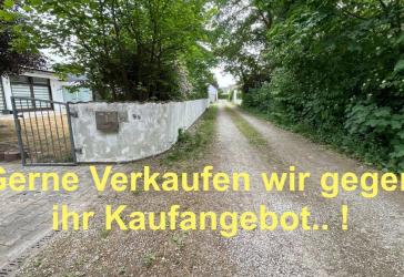 Haunstetten: Traumhaft großes XXL-Grundstück 1.022 m² mit Bungalow u. PV-Anlage - sofort frei!