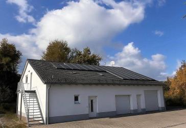 Moderne Gewerbeeinheit im Mischgebiet