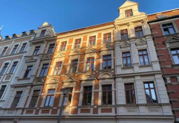 kleine 3- Raumwohnung mit Balkon im Dachgeschoss !