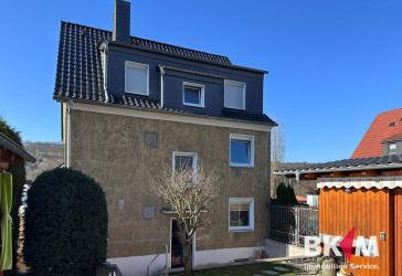 Drei Wohnungen - viele Möglichkeiten: Mehrfamilienhaus in Eisenach