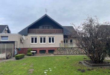 Zweifamilienhaus mit Vollkeller in TOP Lage von Burg