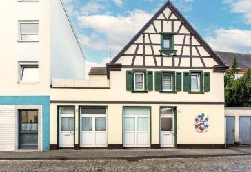 Besondere Maisonette-Wohnung (105m²) mit großer zusätzlicher 38m² Dachterrasse - Neustadt Kernstadt