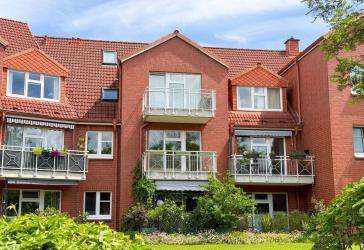 Top geschnittene 2,5-Zimmer-Wohnung in ruhiger Lage von Wedel - Wentzel Dr.