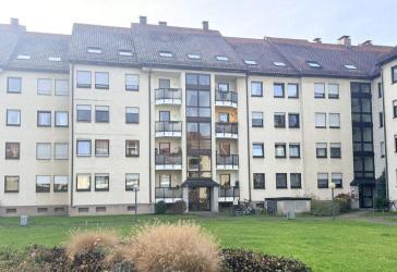 Schöne 3-Zimmer-Wohnung mit 2 Loggien und Tiefgaragenstellplatz in Speyer-Süd