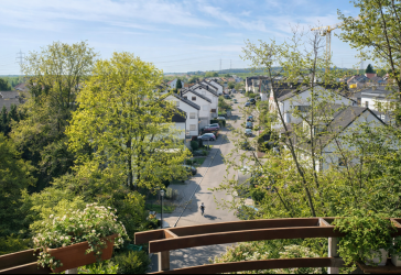 Exklusive 4,5 Zimmer-Wohnung mit Balkon für gehobene Top-Ansprüche!