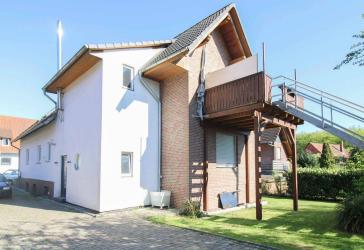 Großzügiges Zweifamilienhaus mit Einliegerwohnung, Garten & viel Potenzial in Auhagen