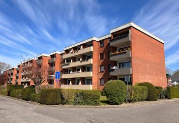 große, helle 3-Zimmerwohnung mit Balkon sofort frei