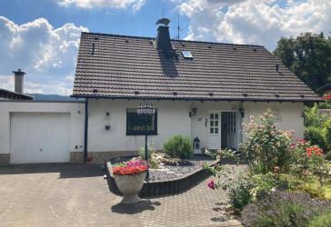 Großes Einfamilienhaus mit vielen Nutzungsmöglichkeiten