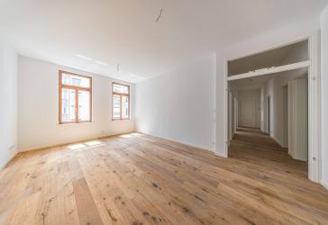 Großzügige 5-Zimmer-Wohnung mit Balkon & moderner Ausstattung - Ihr Familienglück in Leipzig