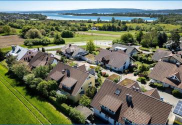 Radolfzell-Weinburg Attraktive, großzügige DHH mit Seesicht und ELW, in ruhiger, bevorzugter Lage!