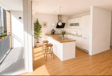 Helle 97m² Neubauwohnung (2019) in Lichtenberg: 3 Zi., 2 Balkone, Aufzug, provisions- & bezugsfrei