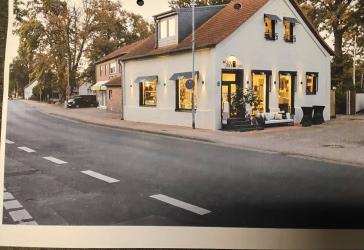 4 Zimmerwohnung 2 Balkone komplett renoviert