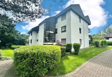 Große 4 Zimmer Erdgeschosswohnung am Sporthafen