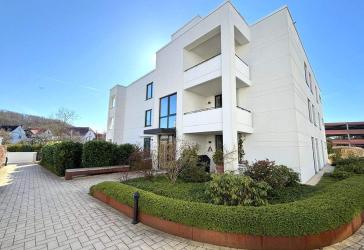 Moderne Traumwohnung im Moments-Villenviertel