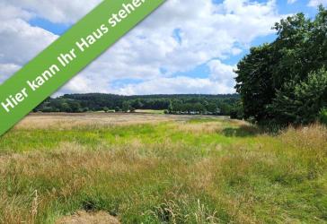 Mit Grundstück, Familienleben auf einer Ebene in Altenhagen.