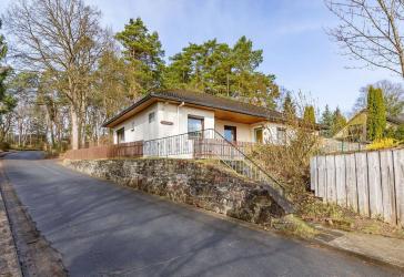 Haus mit Sanierungsbedarf in ruhiger Wohnlage!
