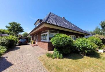 Gepflegtes Einfamilienhaus mit großem Grundstück in Wyk auf Föhr - provisionsfrei!