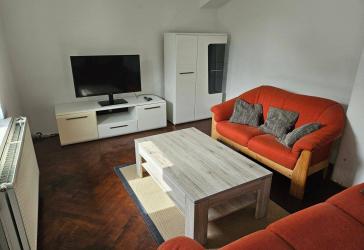 Exklusive 5-Zimmer-Wohnung mit 125 m² – Voll möbliert – Ideal für Firmen, Projektmitarbeiter oder Familien