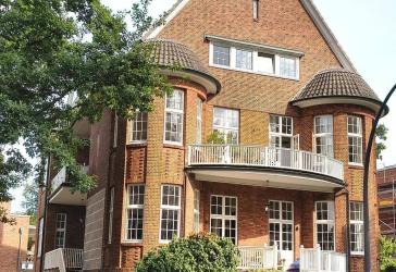 Historisches Villenjuwel - Exklusive und sanierte Eigentumswohnung im Bergedorfer Villenviertel