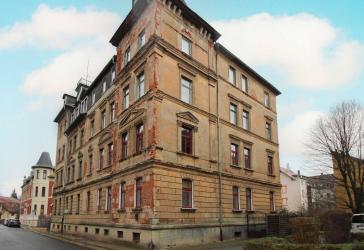 Altbau-Mehrfamilienhaus mit Denkmalschutz und Entwicklungspotenzial in Altenburg
