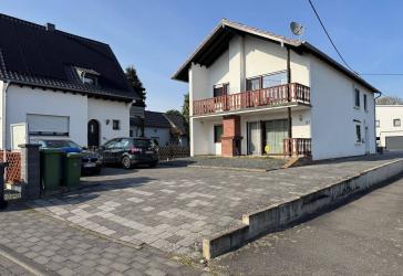 Gepflegtes Haus mit 8 Zimmern in Neuwied Feldkirchen von Privat ohne Makler