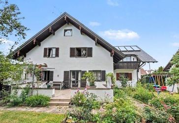 Vorschaubild Mehrfamilienhaus