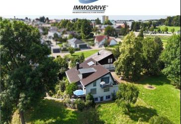 Freistehendes Einfamilienhaus mit parkähnlichem Anwesen und Waldgrundstück!
