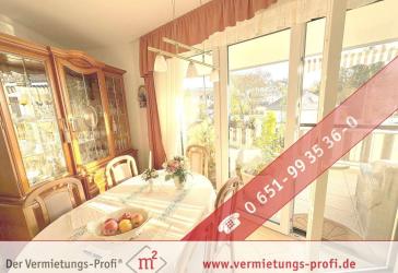 Konz: Moderne Wohnung in zentraler Lage mit weitläufigem Balkon, Stellplatz, hervorragender Lux-Anbindung und Aufzug