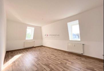 2 Zimmer. Stil. Einbauküche.