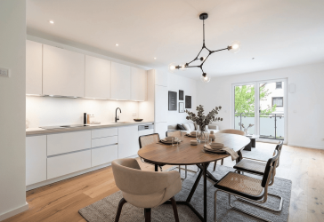 Sofort einziehen: Moderne 3-Zimmer-Wohnung mit drei Balkonen und durchdachtem Grundriss